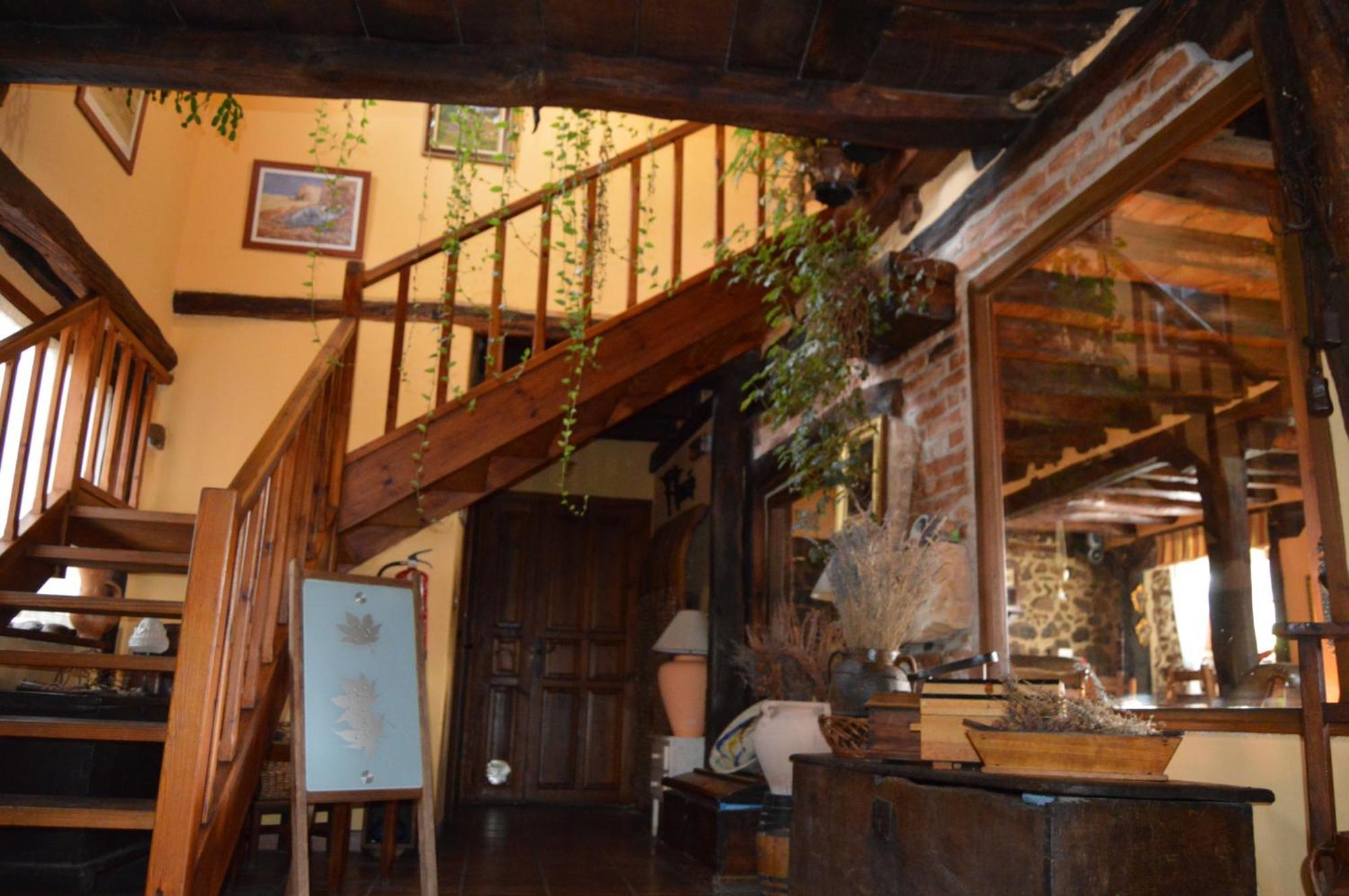 Gasthaus Casa Simon Cervera De Pisuerga Exterior foto