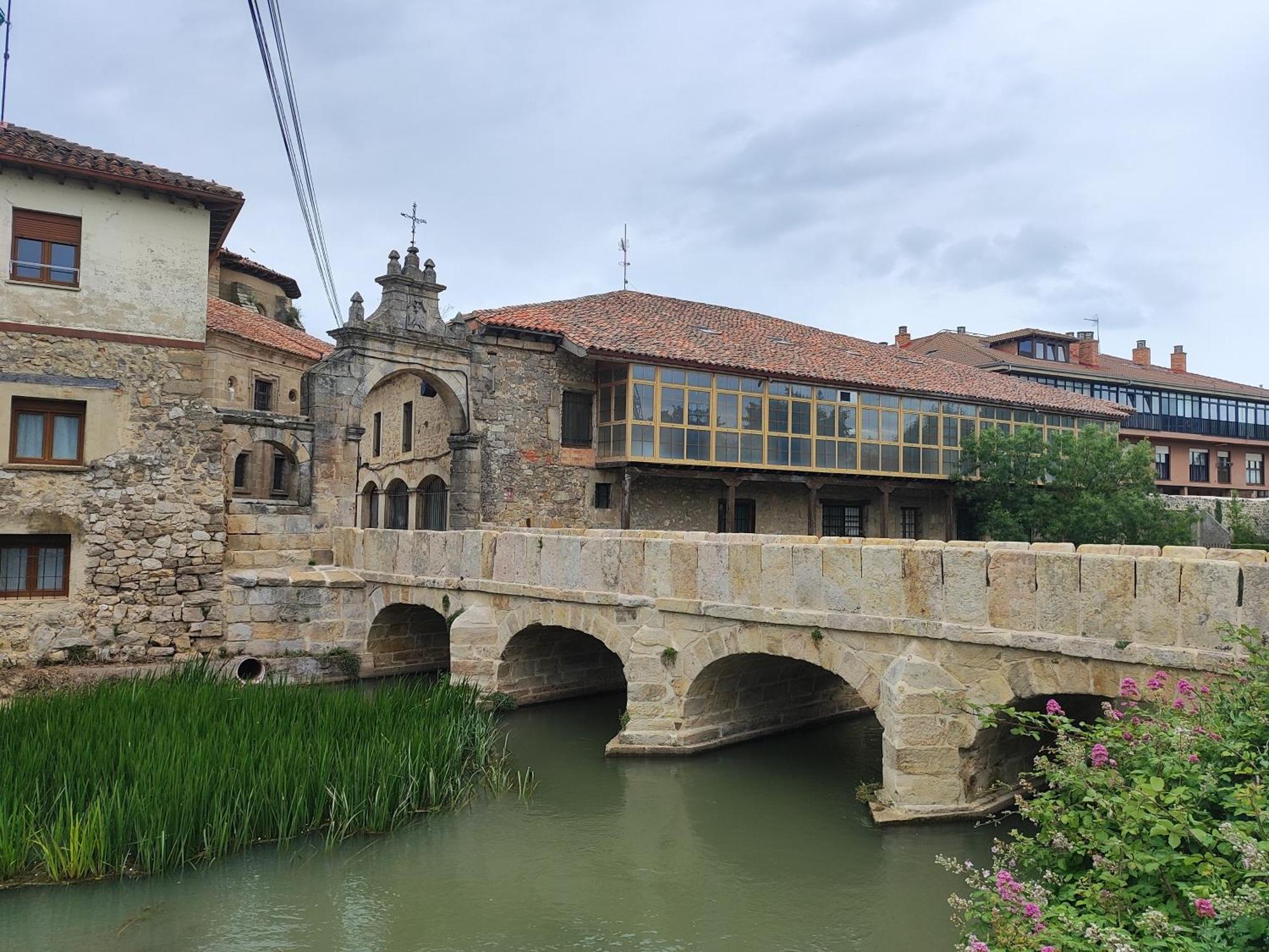 Gasthaus Casa Simon Cervera De Pisuerga Exterior foto